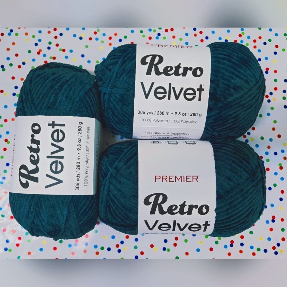 🎄🛍❤️Premier Retro Velvet Yarn EMERALD GREEN 9.8 OZ 3 SKEINS NEW IN PKG